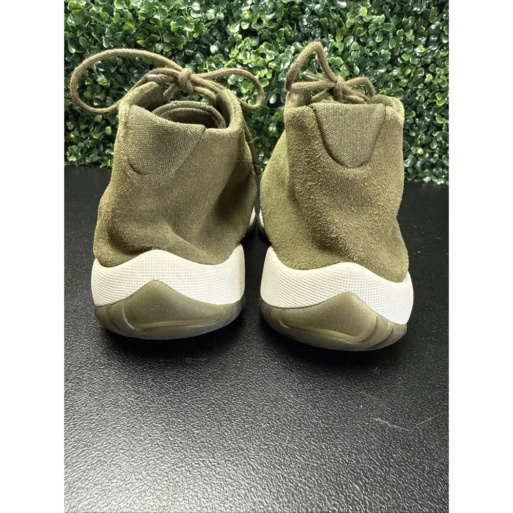 Nike Air Jordan Sneakers Mens Size 8.5 Olive Green Canvas  AR0726-300 Shoes